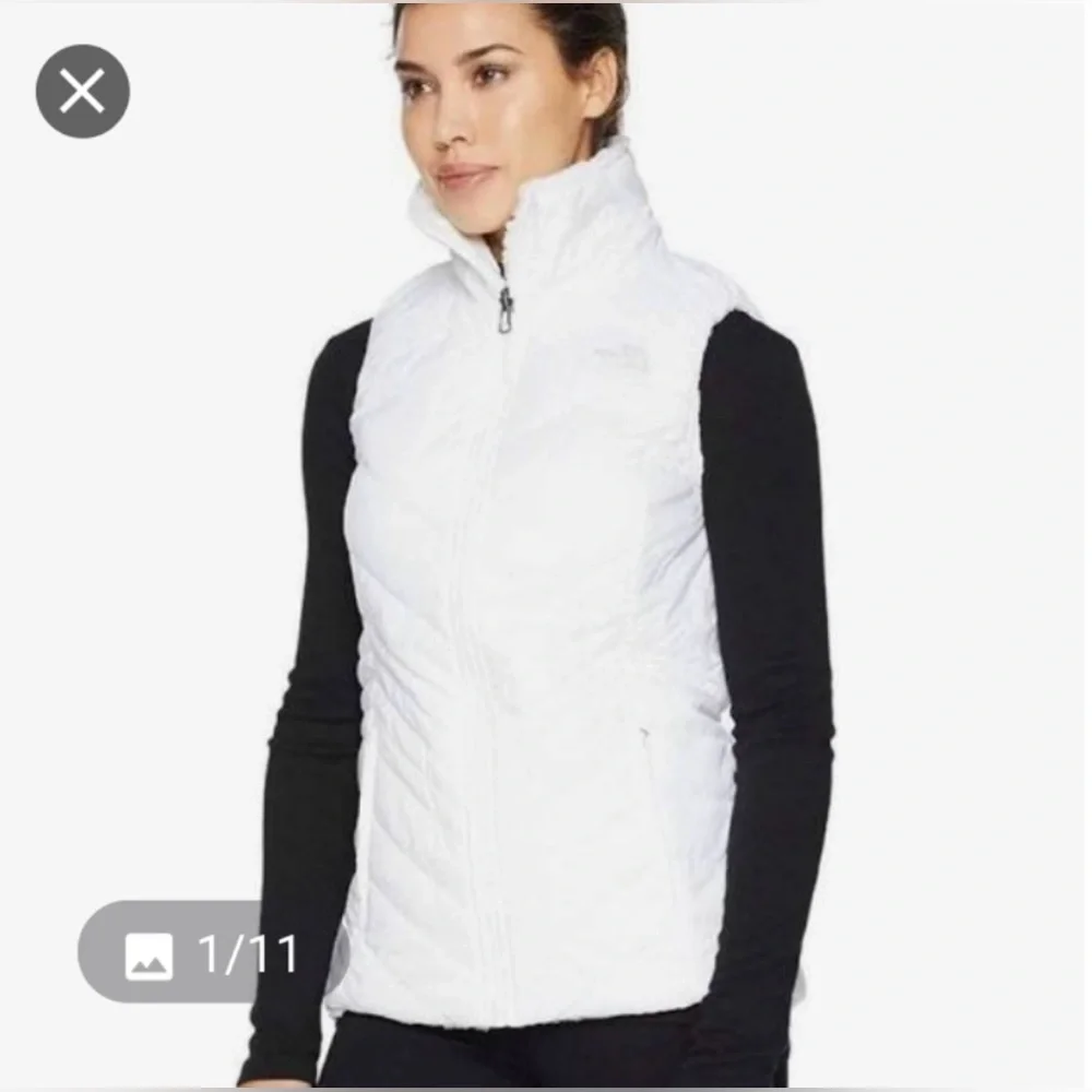 The North Face “Mossbud” Insulated Reversible Vest – TNF White (Size M) - Picture 6 of 15